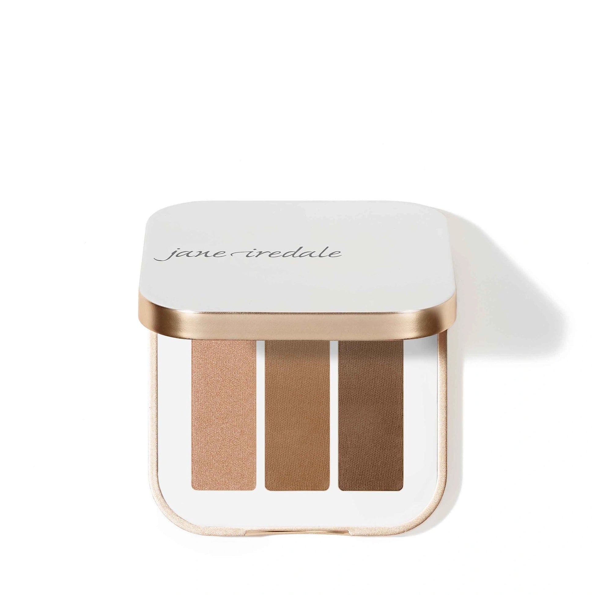 Jane Iredale PurePressed Eye Shadow Triple Cognac 2,1g met licht parelbeige en warme bruintinten in elegant doosje.
