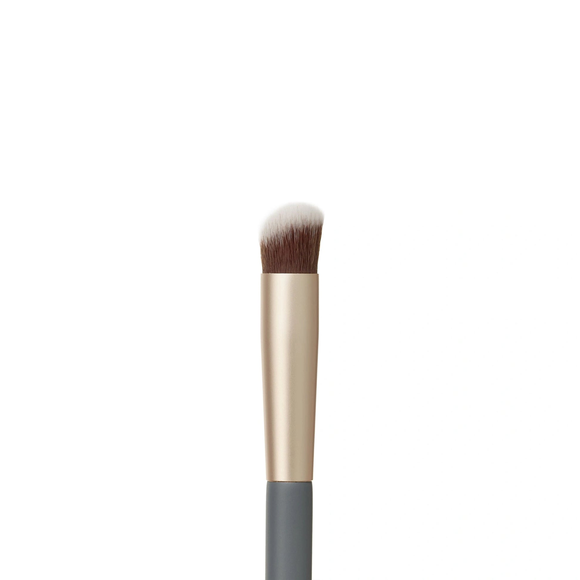 Jane Iredale Concealer Brush met vingertopcurve voor naadloze blending van concealer, ideaal voor gevoelige huid.
