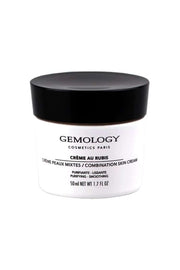 Gemology - Ruby Skin Cream 50ml in een lichte pot met zwarte deksel, purifieert en verzacht de huid.