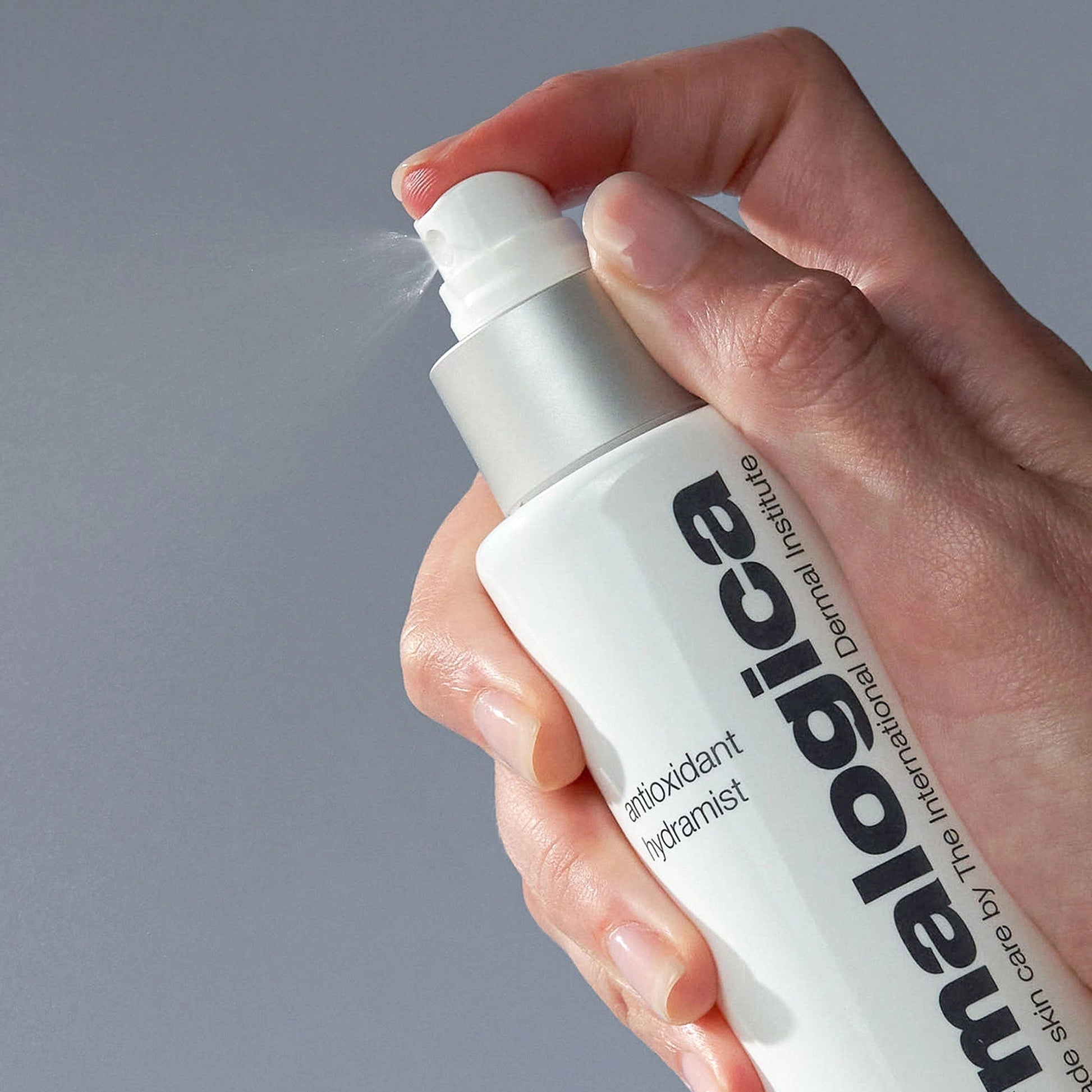 Dermalogica Antioxidant Hydramist 30ml (travelsize) gezichtsspray met hydratatie, ideaal voor onderweg en droge huidherstel.