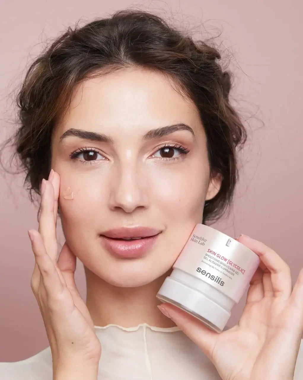 Sensilis Skin Glow Glycolic 50ml hoogglans nachtgel voor gevoelige huid, benadrukt stralende teint en gecontroleerde exfoliatie.