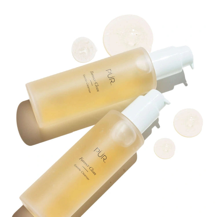 PUR Forever Clean Gentle Cleanser 150ml met transparant ontwerp en textuur details, ideaal voor een milde huidreiniging.
